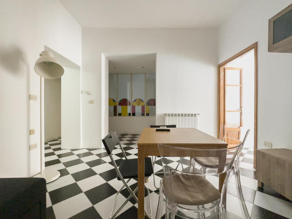 Апартаменты Domus Sant'Elena 2 Рим Экстерьер фото